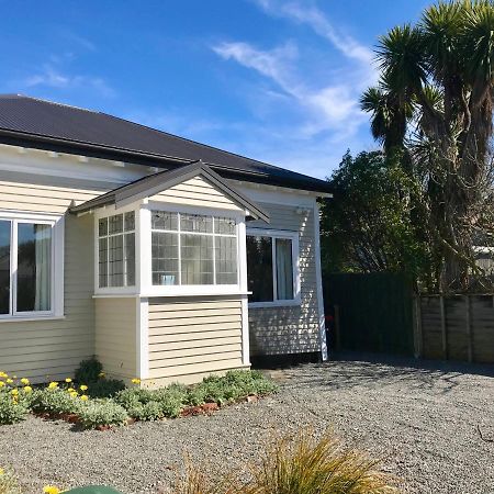 Albemarle Villa - Christchurch Holiday Homes エクステリア 写真